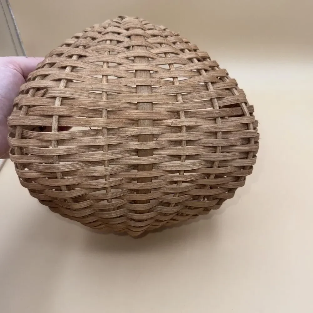 Vintage wicker Buttocks farmhouse Basket with Handle Country Natural Brown